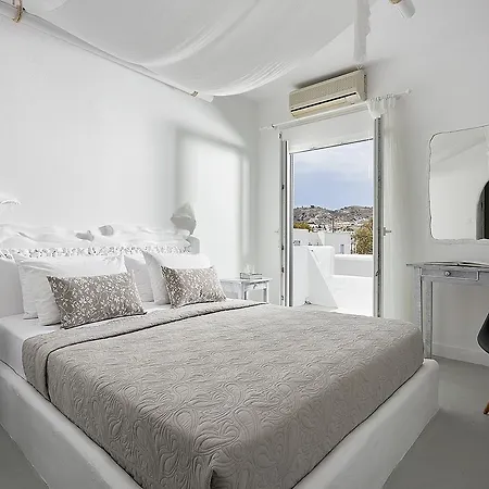 Milos Hotell