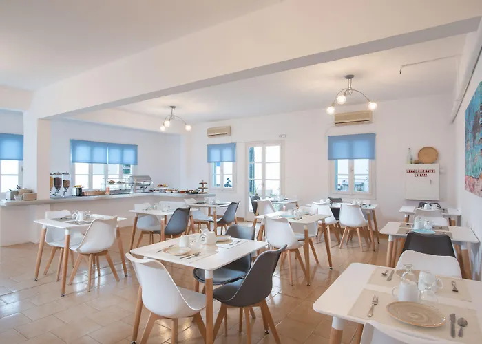 Hotel Milos Adamantas