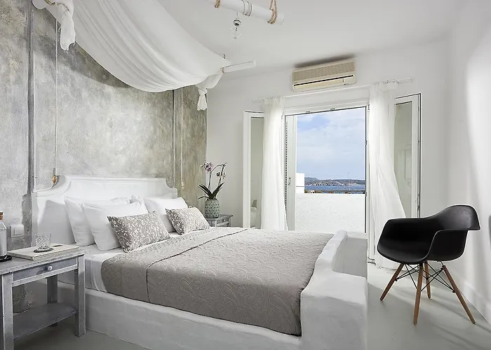 Milos Hotel Adamantas